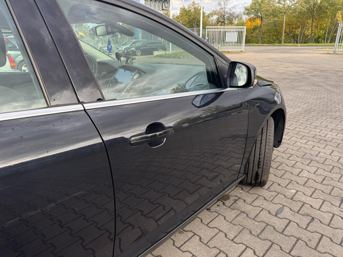 Ford Focus 3 original T&uuml;r vorn rechts Panther Schwarz Rohbau Bj.2011